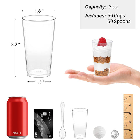 Cucharas de degustación Zezzxu claras acompañan los vasos.