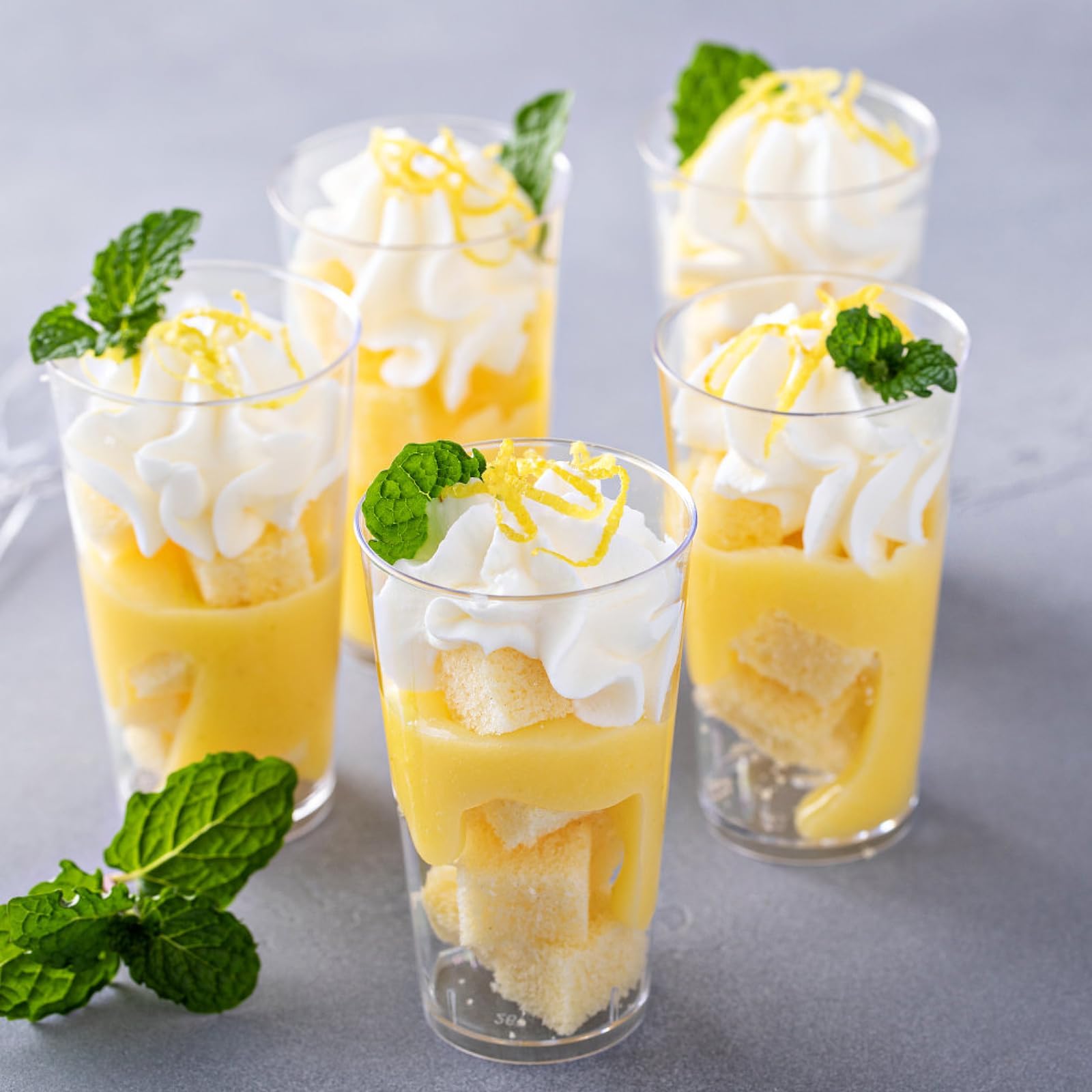 Uso multifuncional Zezzxu para aperitivos y postres en eventos.