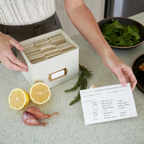 La caja-recetas-lino-uso-multifuncional de ZICOTO sirve para fotos, notas y joyería.