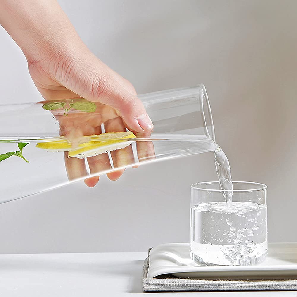 Vaso y carafa de borosilicato resistente al calor, uso diario.