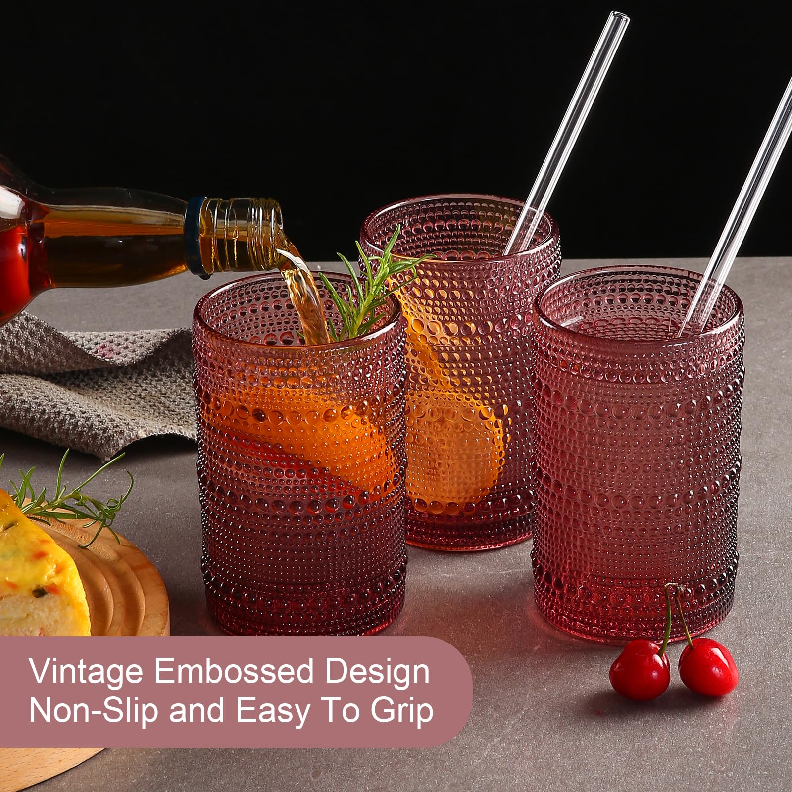 Vaso morado ZMOWIPDL con estilo retro para mesa elegante.