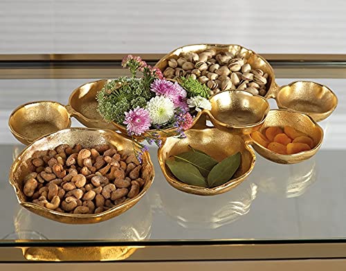 Detalle en oro antiguo de cuencos Zodax, añade toque elegante a la mesa
