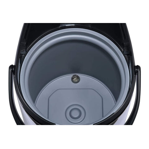 Zojirushi CV-JAC50XB dispensador con un toque para verter agua fácilmente.