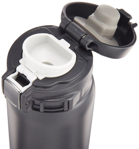 Zojirushi SM-SA36BA, tapa abatible para beber sin derrames.