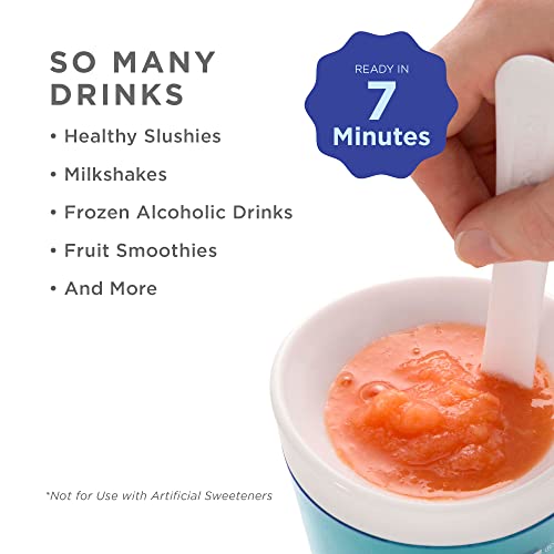 ZOKU Jumbo taza externa para verter y servir bebidas frías directamente.