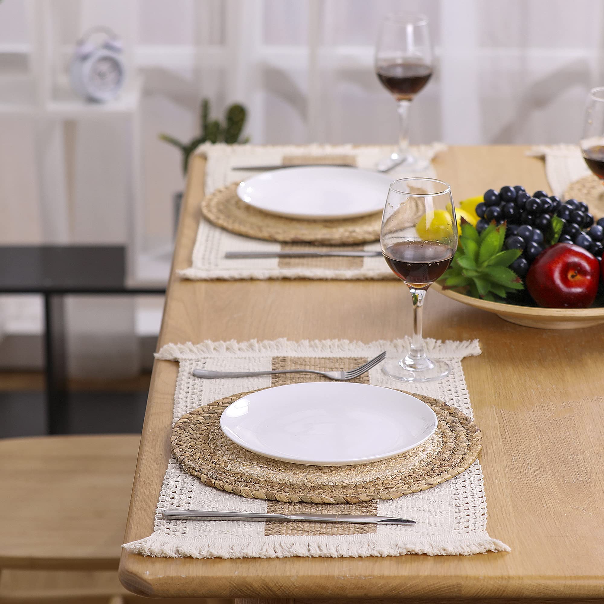 Protección de la mesa con manteles naturales Zology para cenas y fiestas