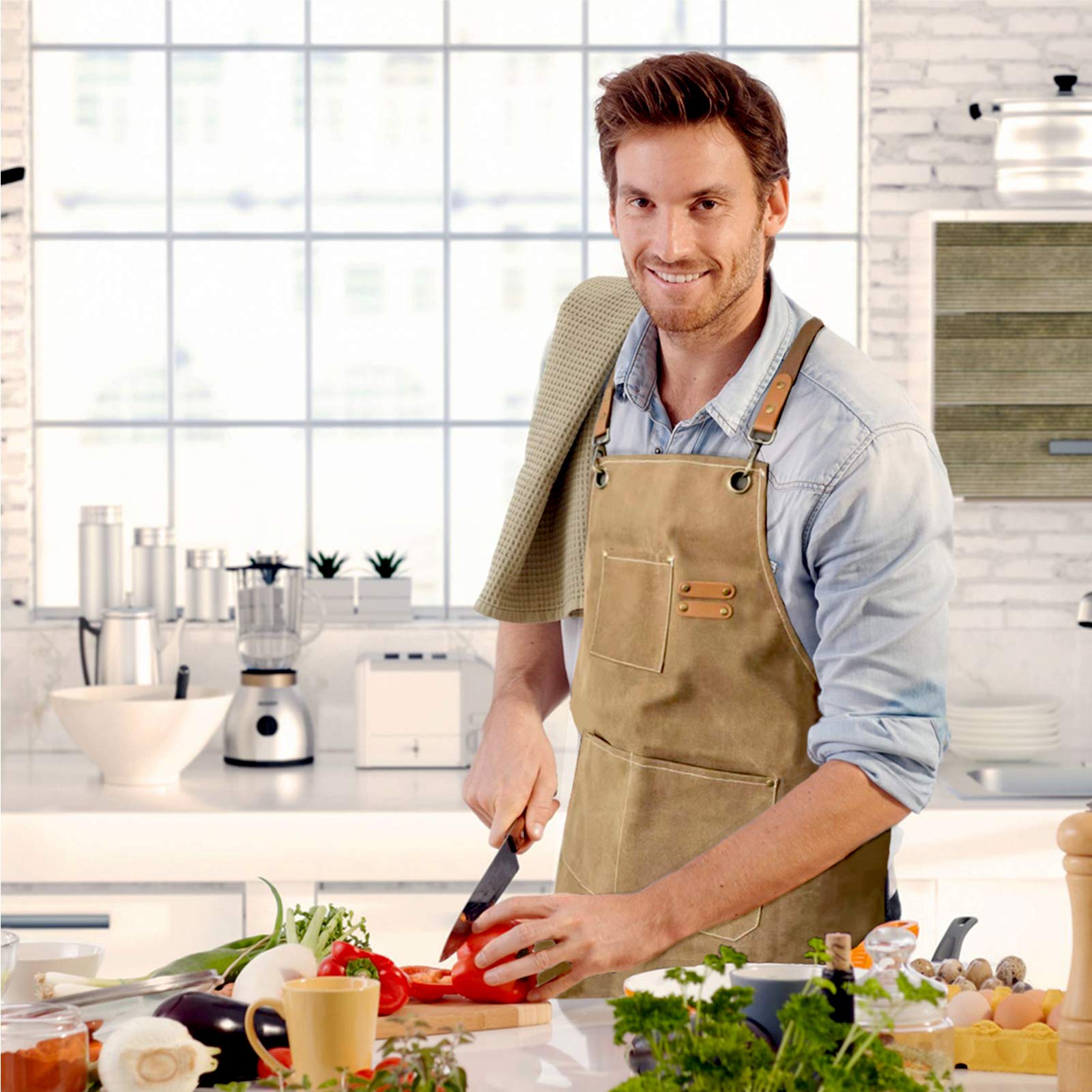 ZOMAO delantal chef con correas ajustables para mayor comodidad.