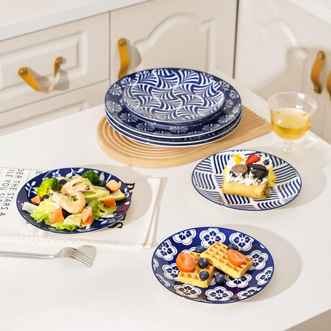 Patrón índigo en platos ZONEYILA, añade toque elegante a cualquier comida.