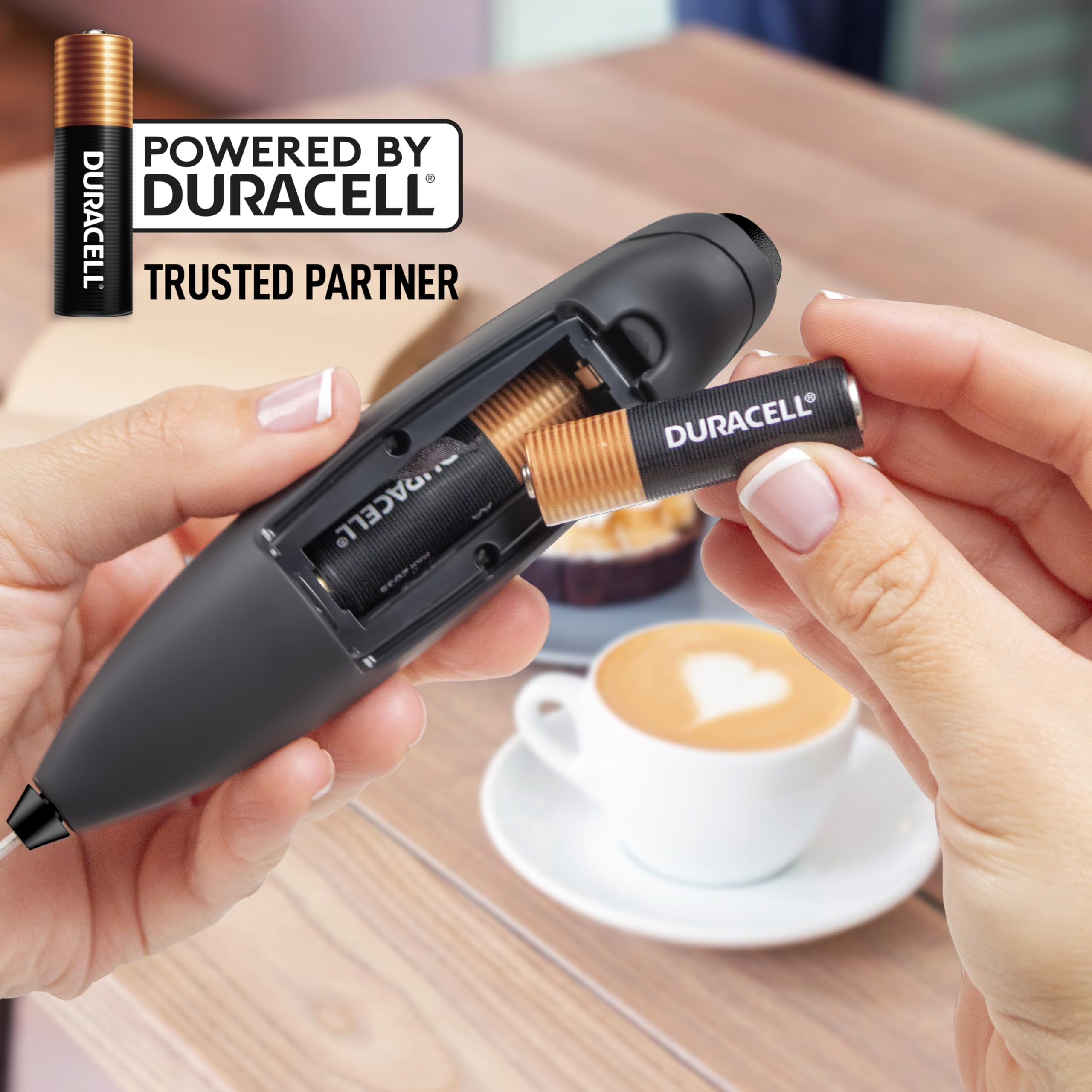 Aroma y textura al batir crema para capuchino con Zulay.