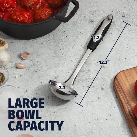 Cucharón Zulay Kitchen con diseño ergonómico para mayor comodidad al cocinar.