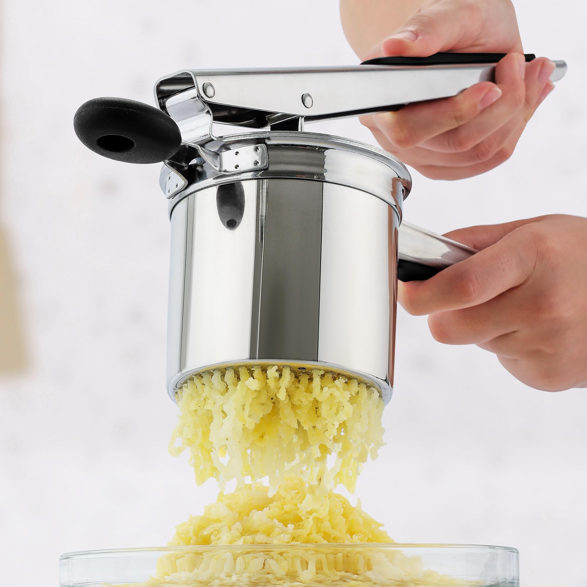 Garantía de por vida de Zulay Kitchen para este prensapatatas.