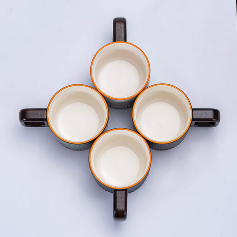 Zurucily expreso con asa ergonómica, práctico para ritual diario de café.