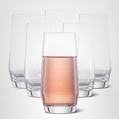 Colección Pure de Zwiesel Glas, estilo distintivo en la mesa.