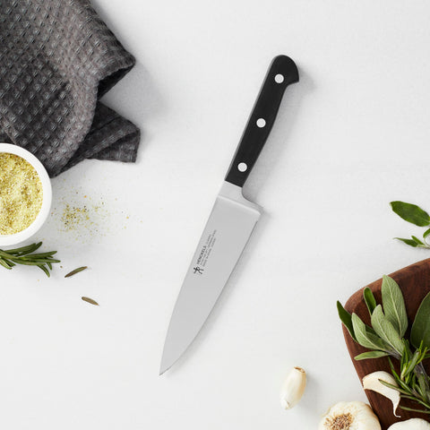 ZWILLING CLASSIC 6 pulgadas cuchillo chef, afilado-largo para cortes uniformes.