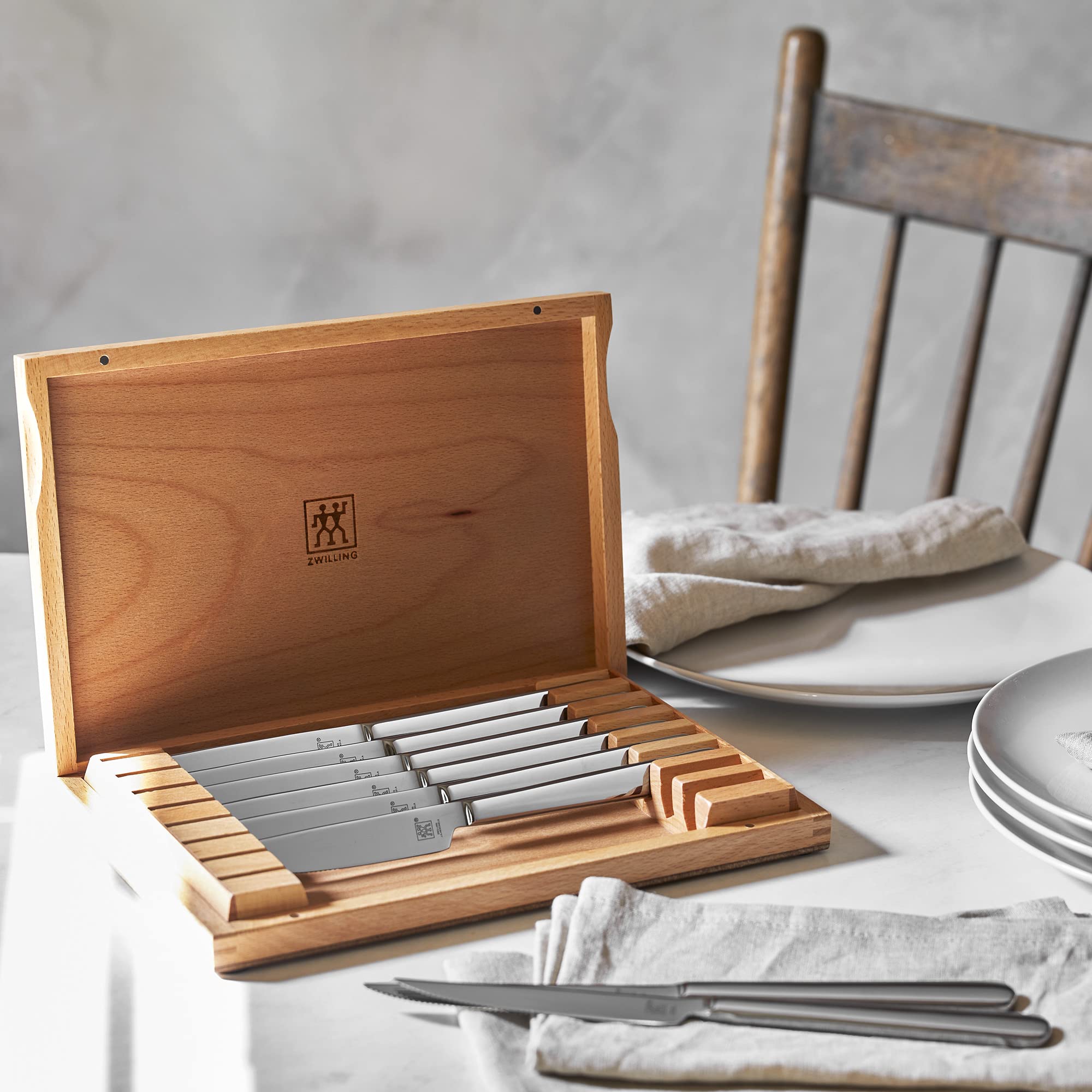 Hoja de acero inoxidable alto carbono ZWILLING Contemporary, duradera ante el uso diario.