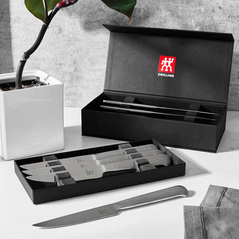 Cuchillos forjados en una pieza con acero inoxidable de Zwilling
