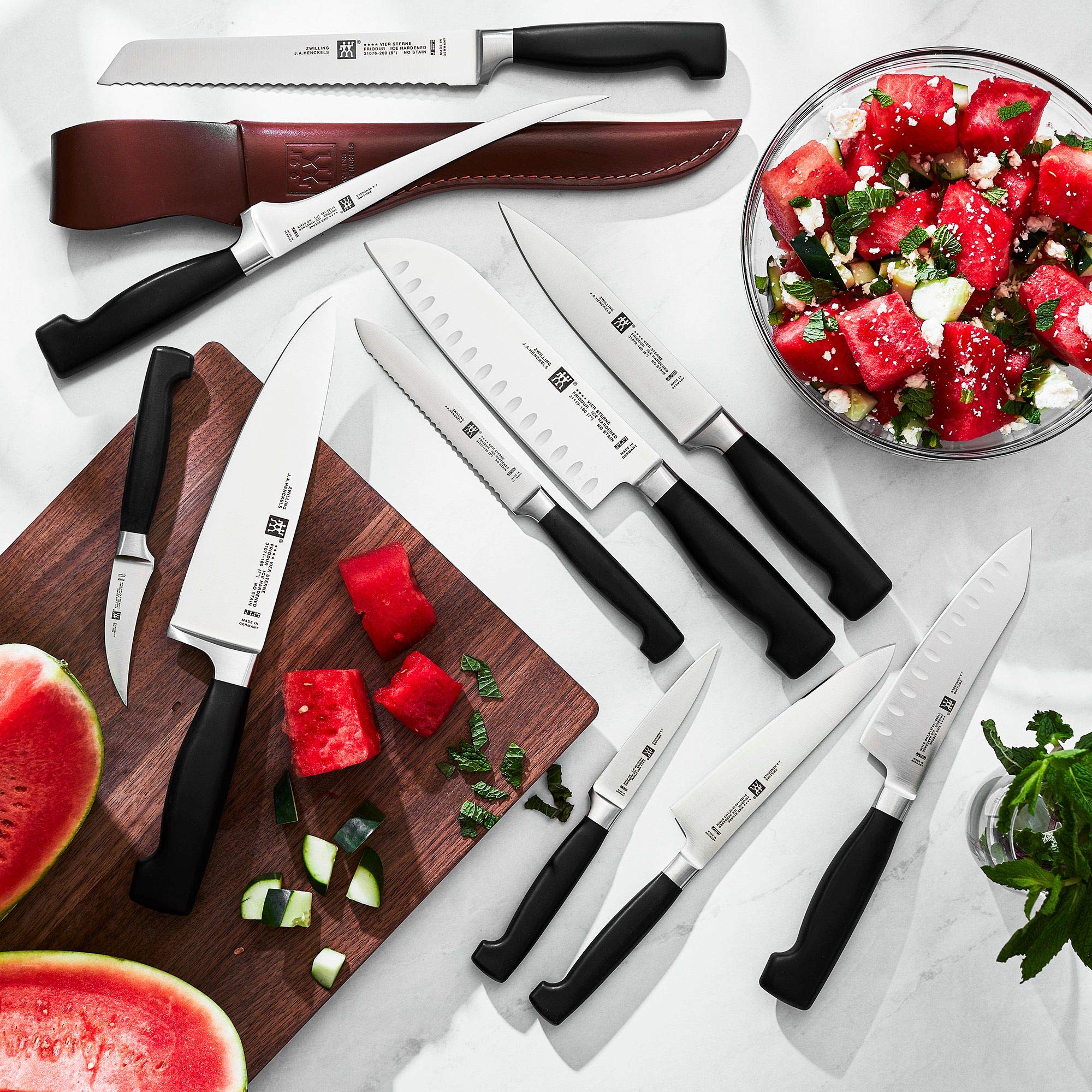 Cuchillo ZWILLING Four Star, hoja friodur resistente para cortes limpios y duraderos.