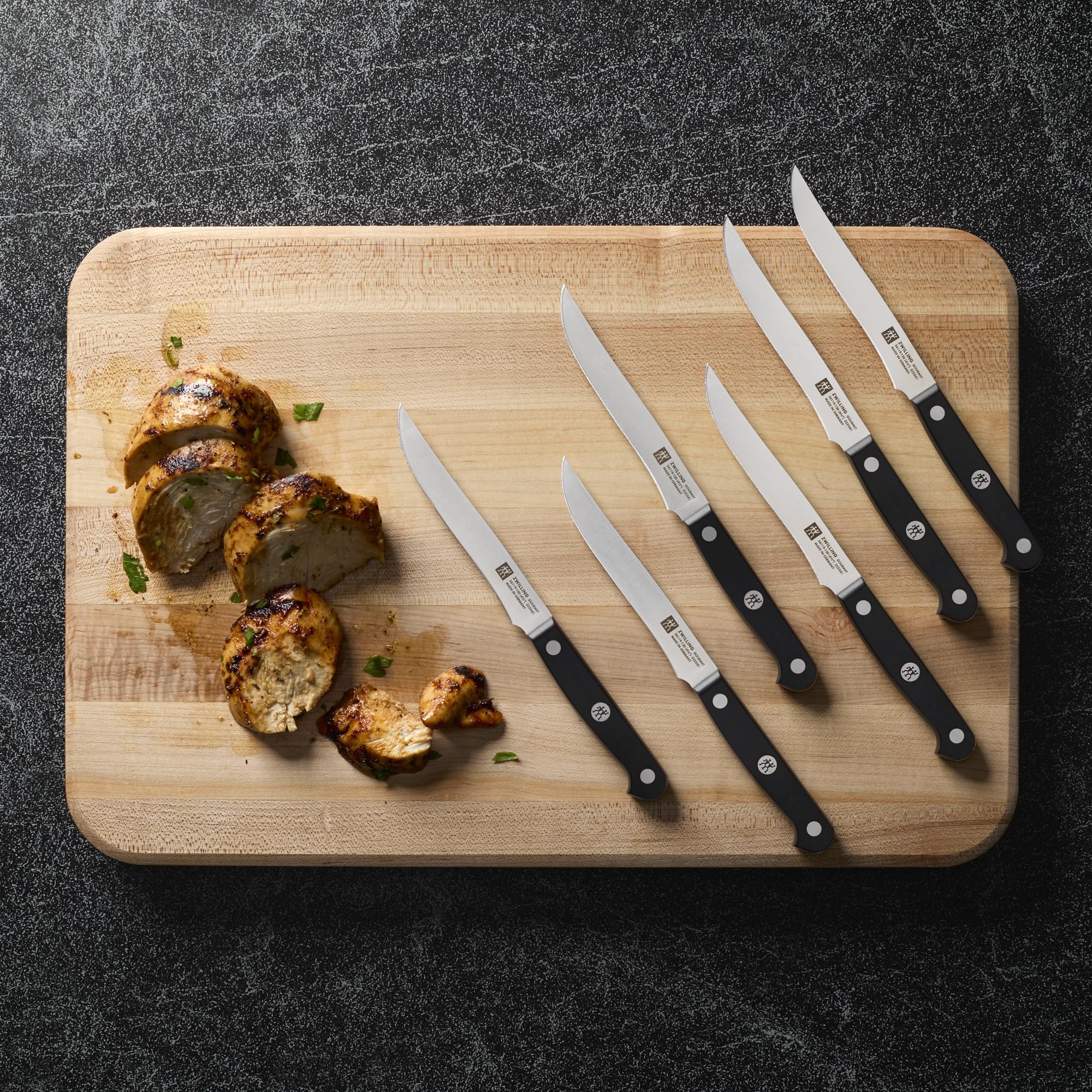Hoja endurecida por hielo Friodur de ZWILLING Gourmet para filo duradero.