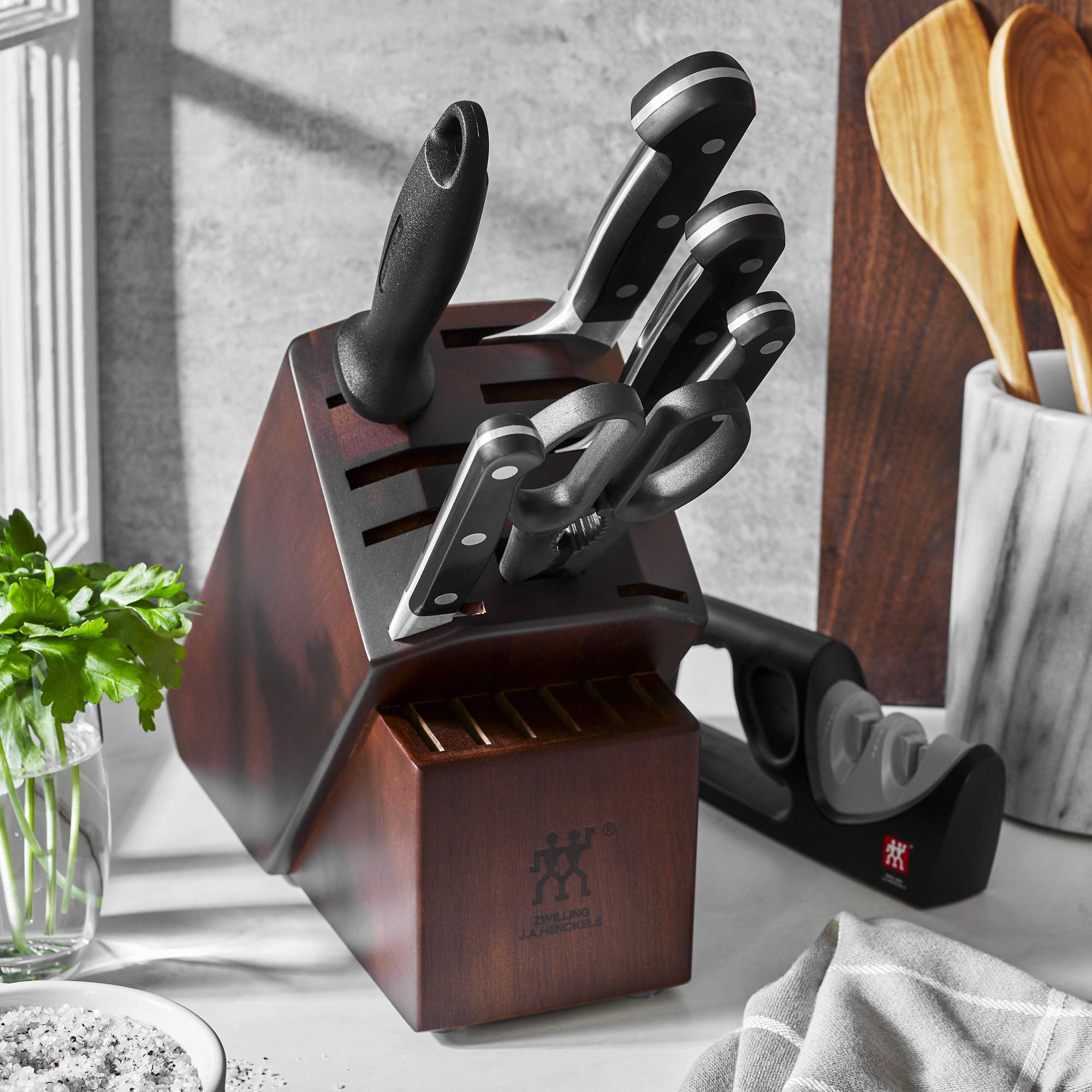 Cuchillo chef Zwilling Pro 8 pulgadas con filo preciso para carnes y verduras