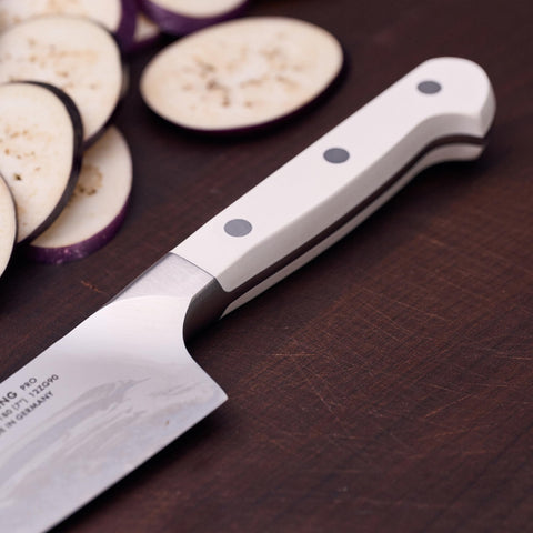 ZWILLING Pro Le Blanc Slim: afilado NO STAIN para uso diario sin manchas.