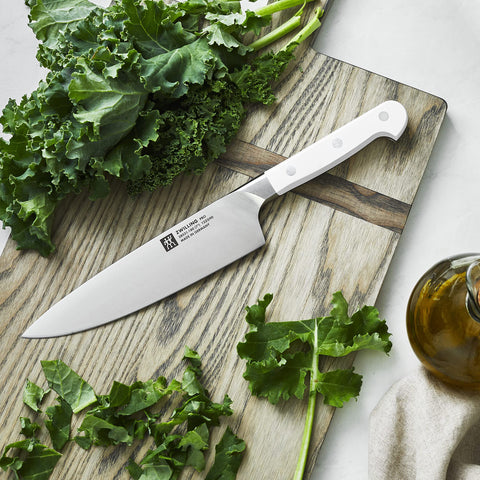 ZWILLING Pro Le Blanc Slim: diseño ligero que facilita la maniobrabilidad.