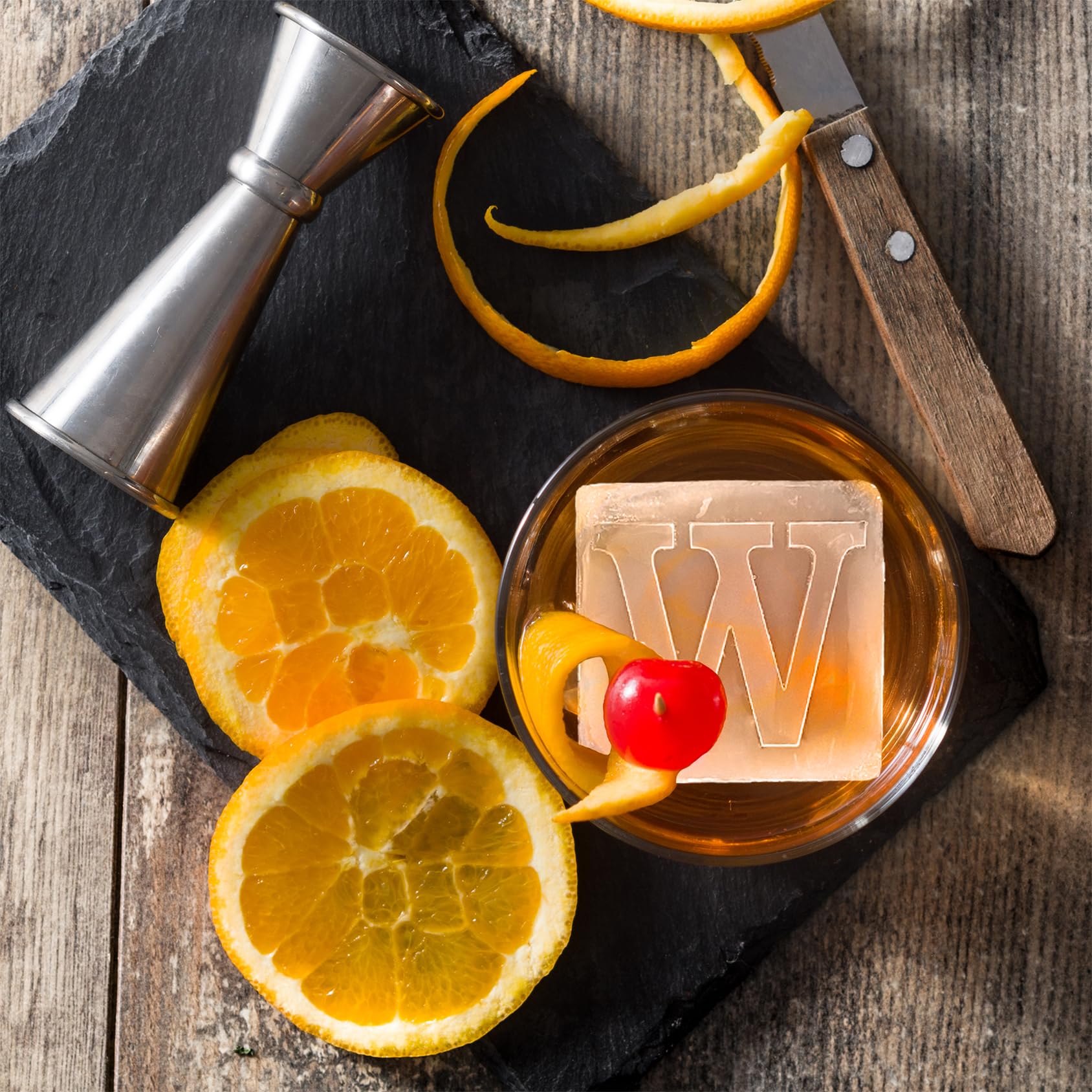 Molde para cocteles ZXYJJN con monograma, ideal para presentaciones elegantes.