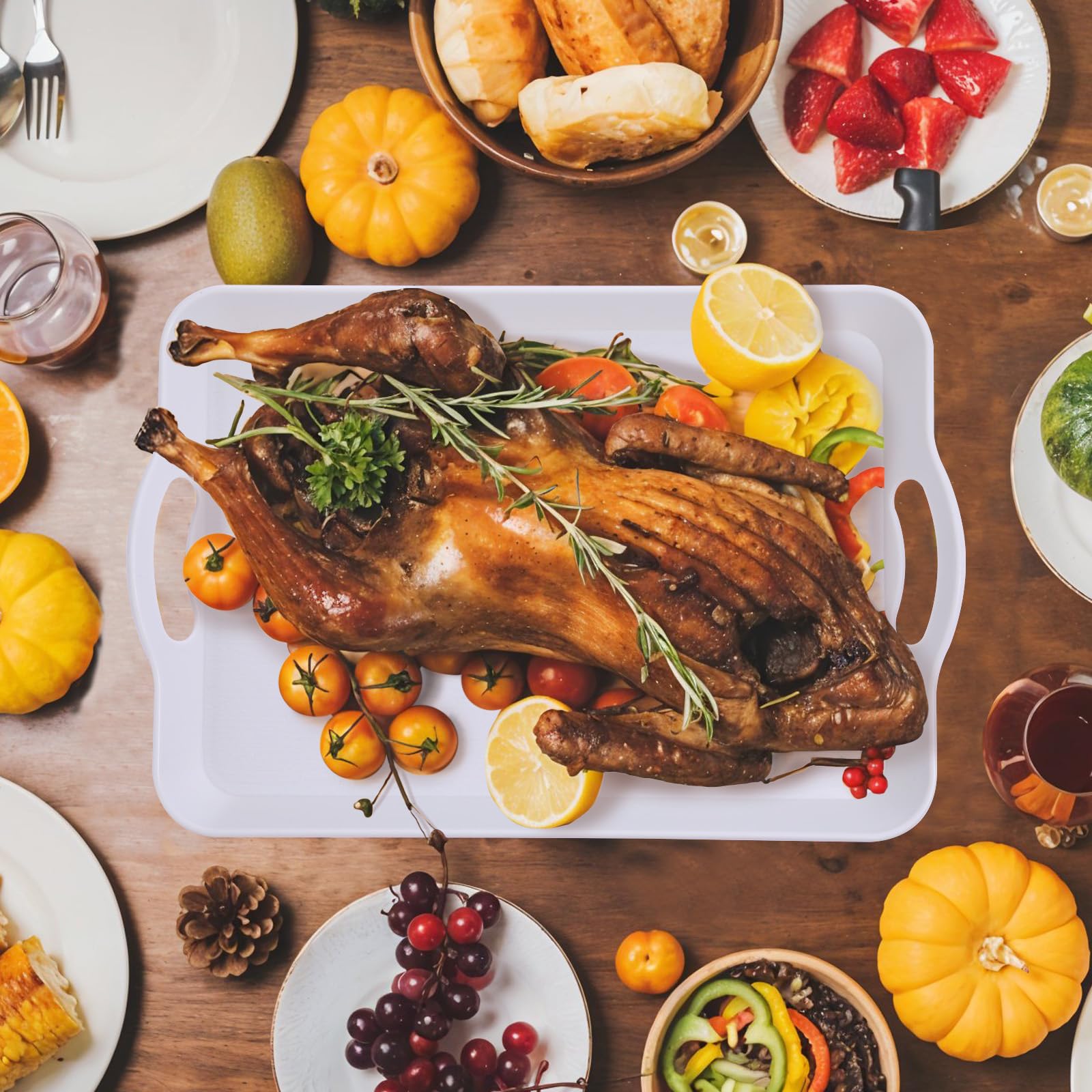 Bandeja Zyghjort para decorar mesas de eventos, estilo limpio y moderno.