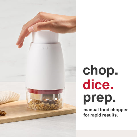 Zyliss Zick Zick Classic: tapa y taza para conservar ingredientes picados.