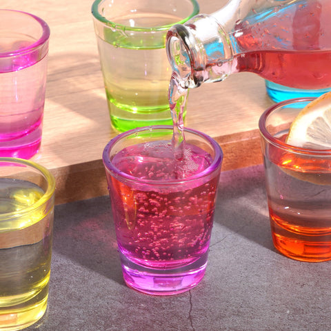 Conjunto regalo ZZYFGH con 6 vasos chupitos en caja.